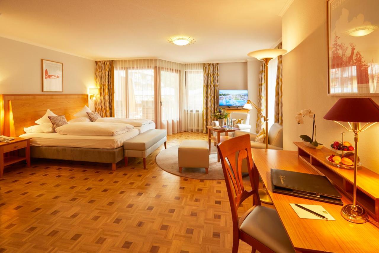 Erfurths Bergfried Ferien & Wellnesshotel Hinterzarten Exteriör bild