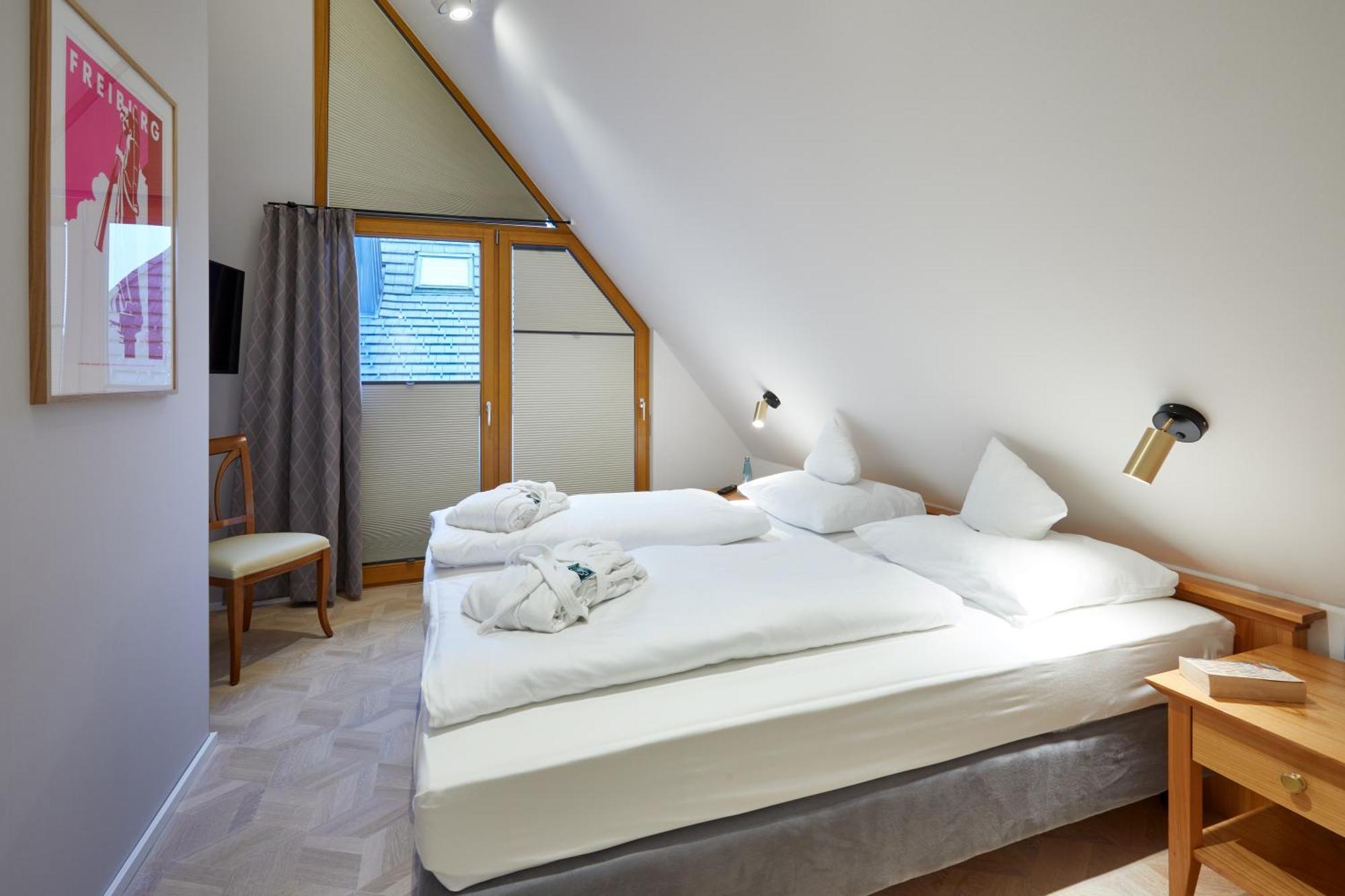 Erfurths Bergfried Ferien & Wellnesshotel Hinterzarten Exteriör bild